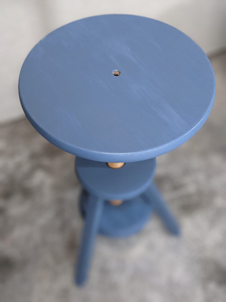 Transformation de meubles vintage à Casablanca 7 Tabouret architecte par imago-concept Casablanca