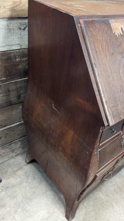 secrétaire tombeau
