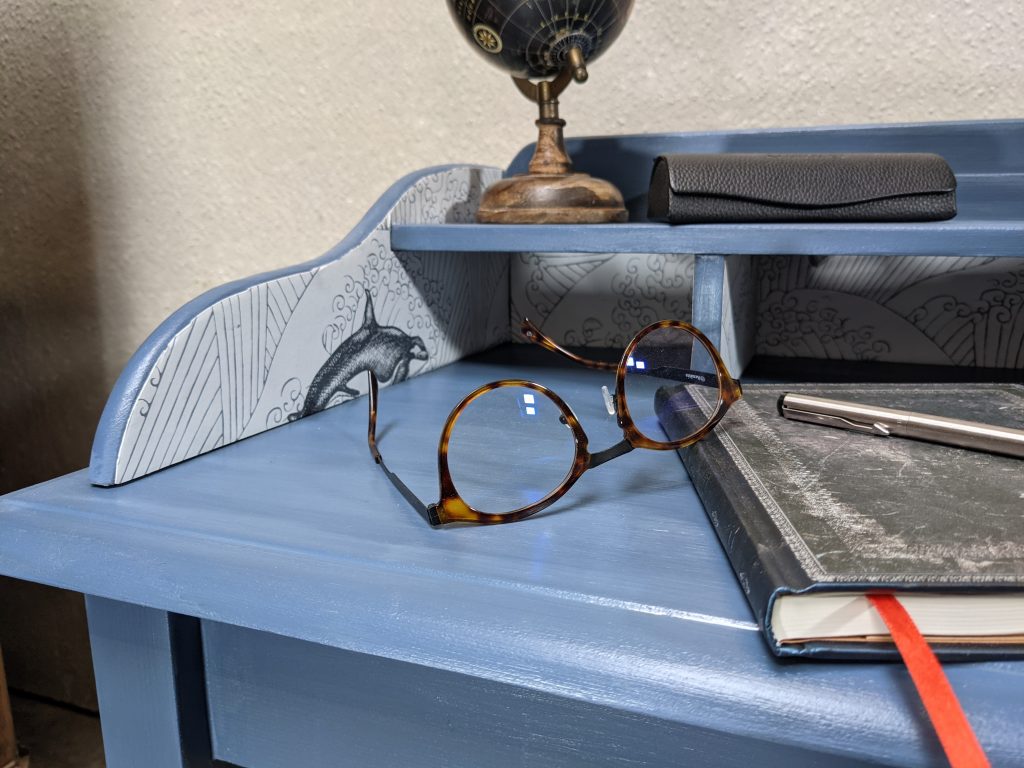 Transformation de meubles vintage à Casablanca 5 bureau secrétaire relooké par imago-concept Casablanca