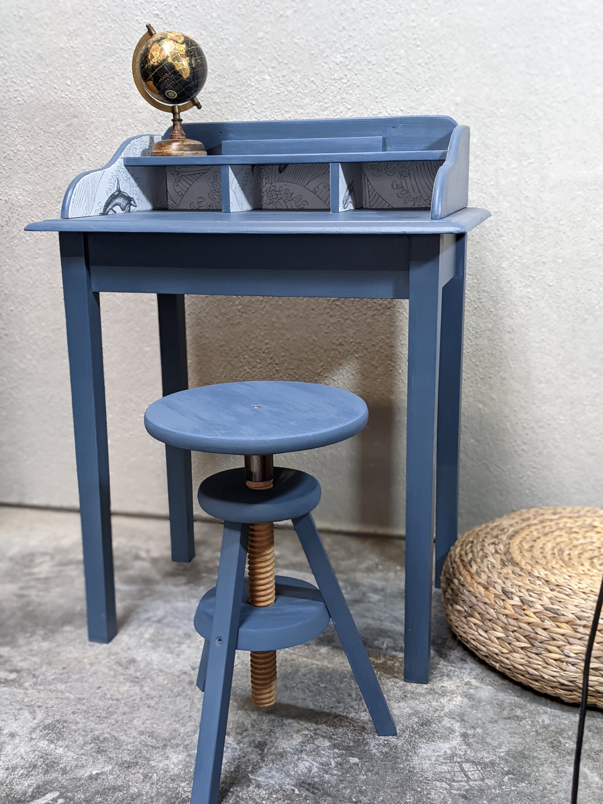 Transformation de meubles vintage à Casablanca 16 secrétaire enfant relooké par imago-concept Casablanca