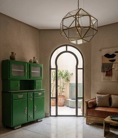 Buffet Mado transformé — Formica, aluminium et esprit pop années 50 à Casablanca 5 Buffet Mado rénové