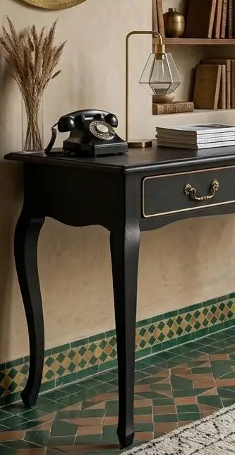 Transformation de meubles vintage à Casablanca 19 Bureau upcyclé par imago-concept depuis un meuble Singer