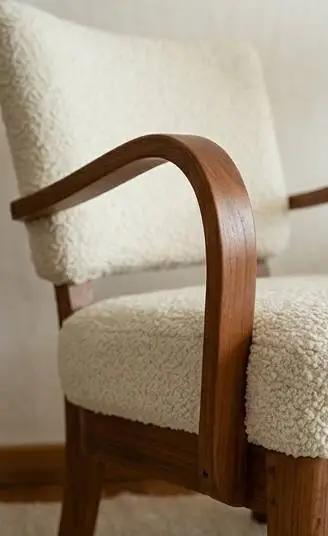 Fauteuil scandinave transformé – IMAGO CONCEPT Casablanca