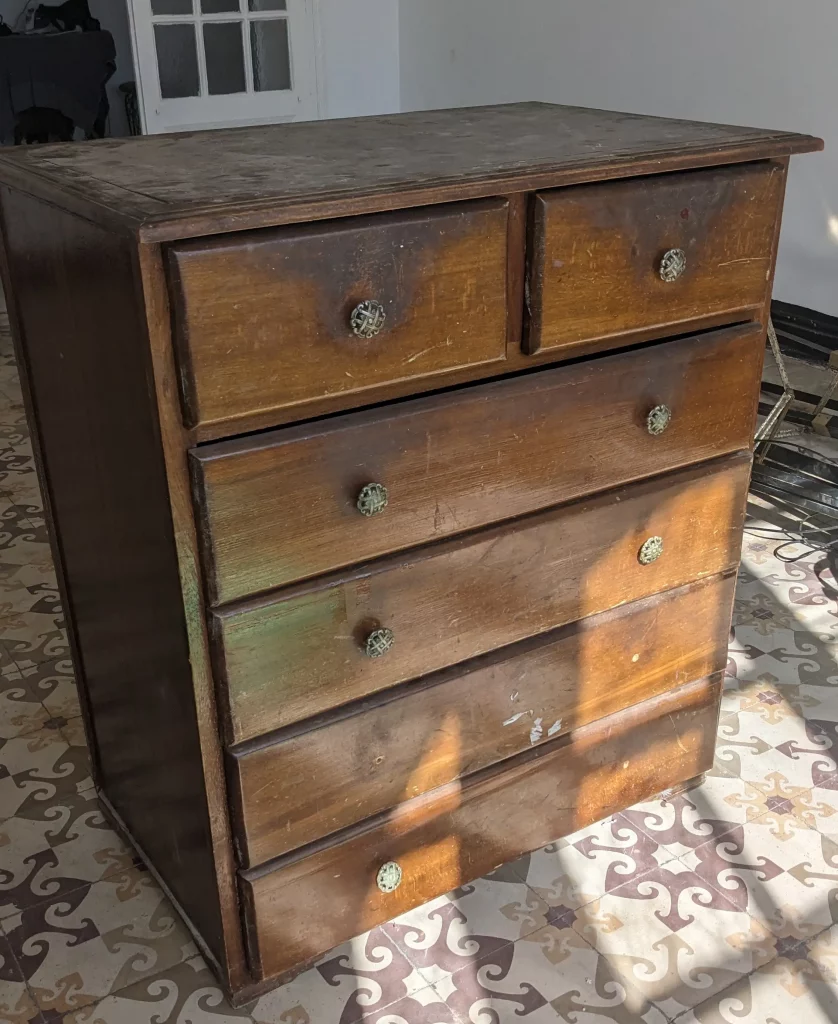 Meubles anciens à Casablanca : où trouver et comment transformer 7 Commode ancienne brocante Casablanca