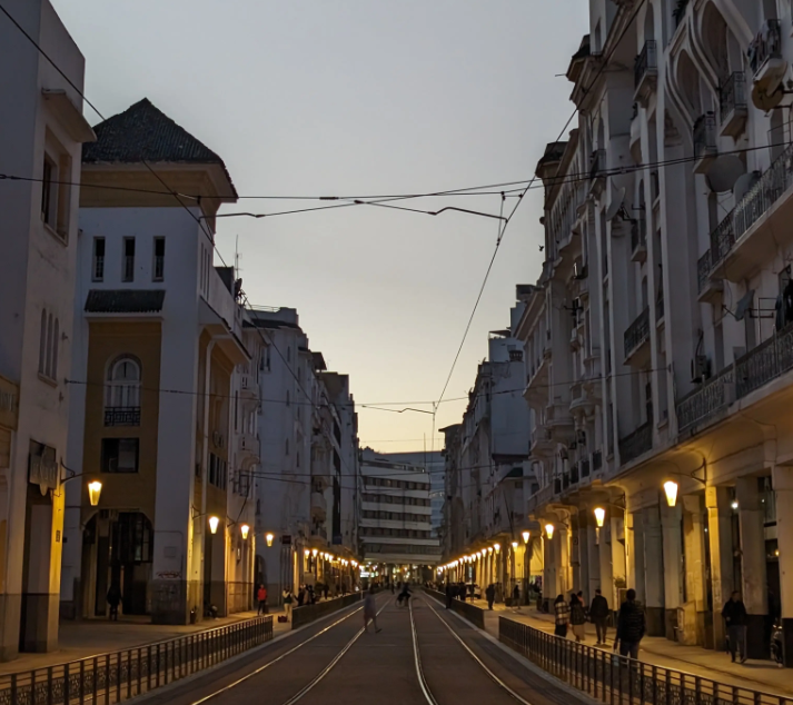 Meubles anciens à Casablanca : où trouver et comment transformer 9 Boulevard Mohamed V Casablanca